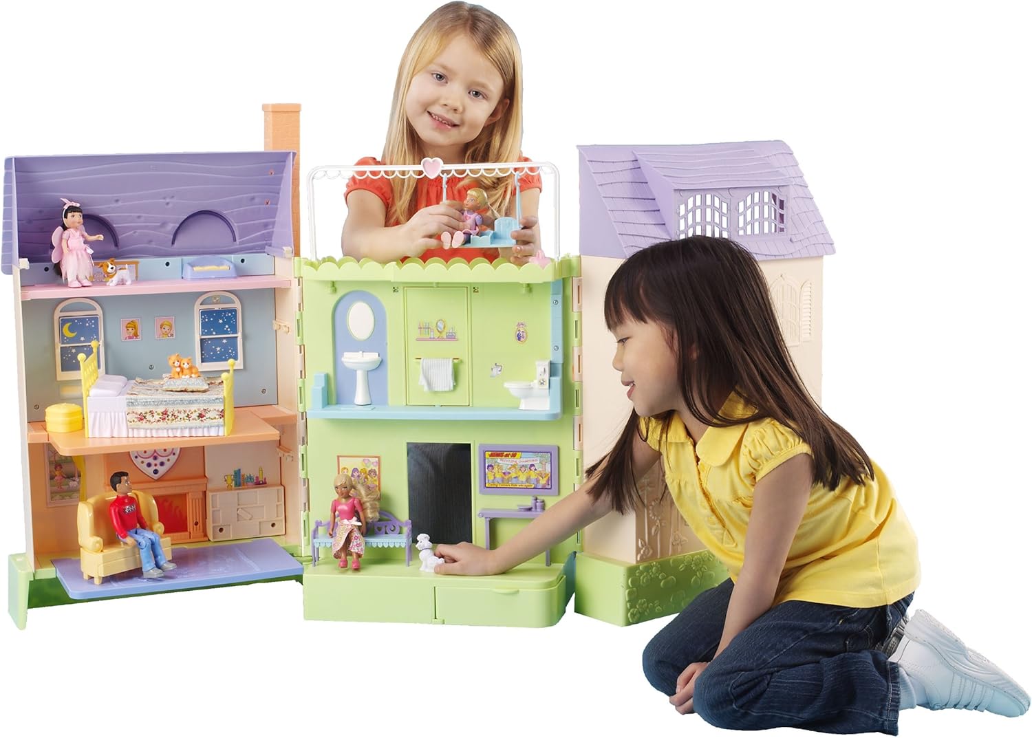 интерактив дом. перевернутый дом парк хаус самара. интерактив дом.