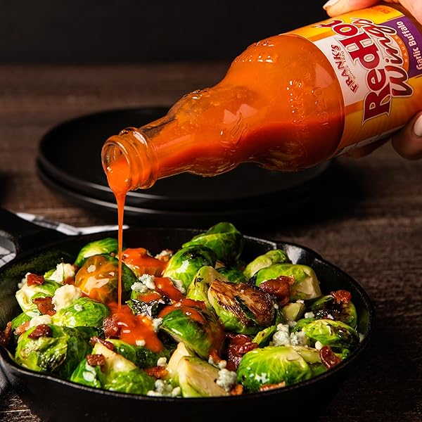 FRANK’S REDHOT GARLIC BUFFALO WINGS HOT SAUCE, 12 FL OZ