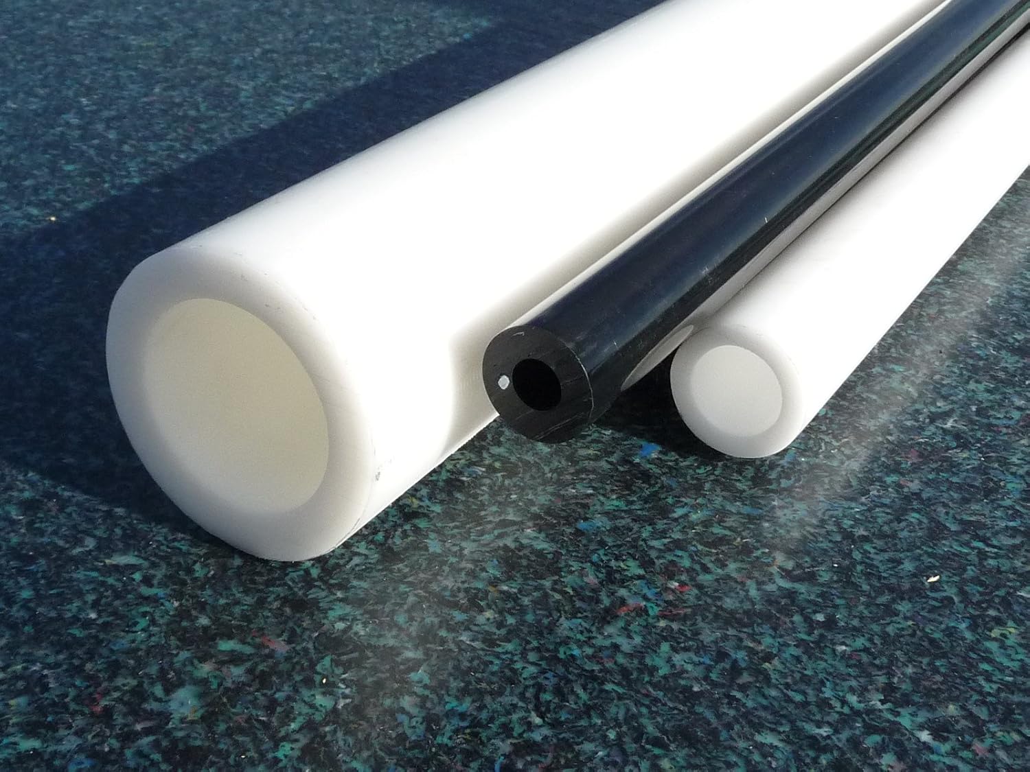 Ronde staaf van POM natuur (wit) 65 mm, lang 1000 mm kunststof ronde staaf alt-intech Ronde staaf van POM natuur (wit) 65 mm, lang 1000 mm kunststof ronde staaf alt-intech