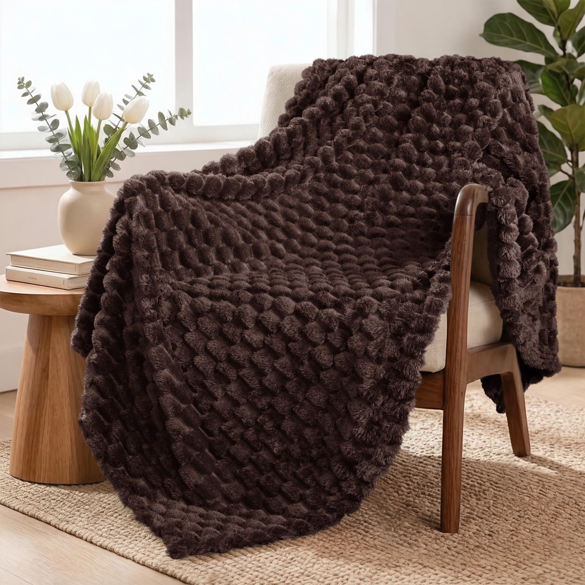 Exclusivo Mezcla Fleece Throw Blanket for Couch, Extra Large Fuzzy Coffee Bed Blankets, Soft Cozy Plush Sofa Throws for All Seasons, 127x178 CM