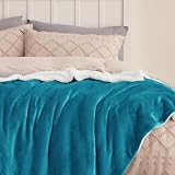 Bedsure Sherpa Fleece Throw Blanket Turquoise 220x240cm Queen Size view 4