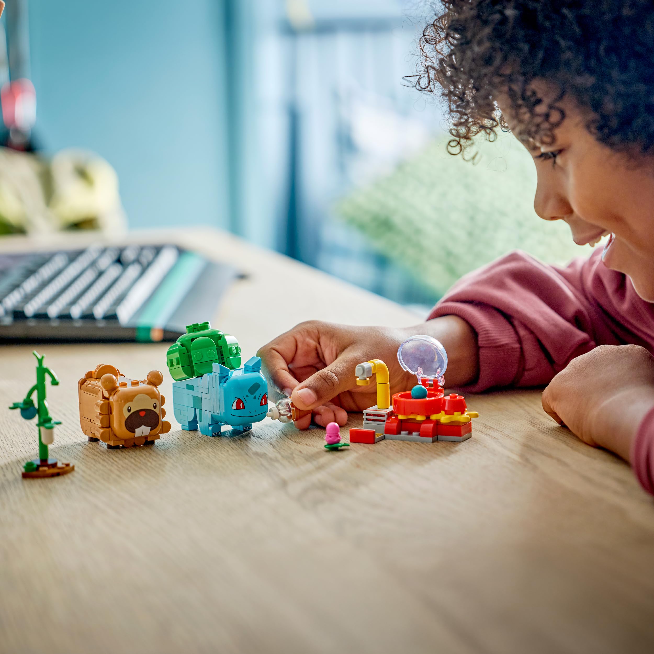 LEGO Pokémon SMART Play: Beerenfete mit Bisasam und Bidiza - kompatibles interaktives Set mit 2 SMART Tags und 2 Pokémon Figuren - Geschenkidee für Kinder ab 7 Jahren - 72155 6