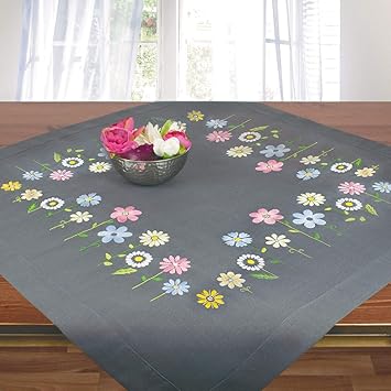 Juego completo de mantel previamente dibujado para el bordado en 