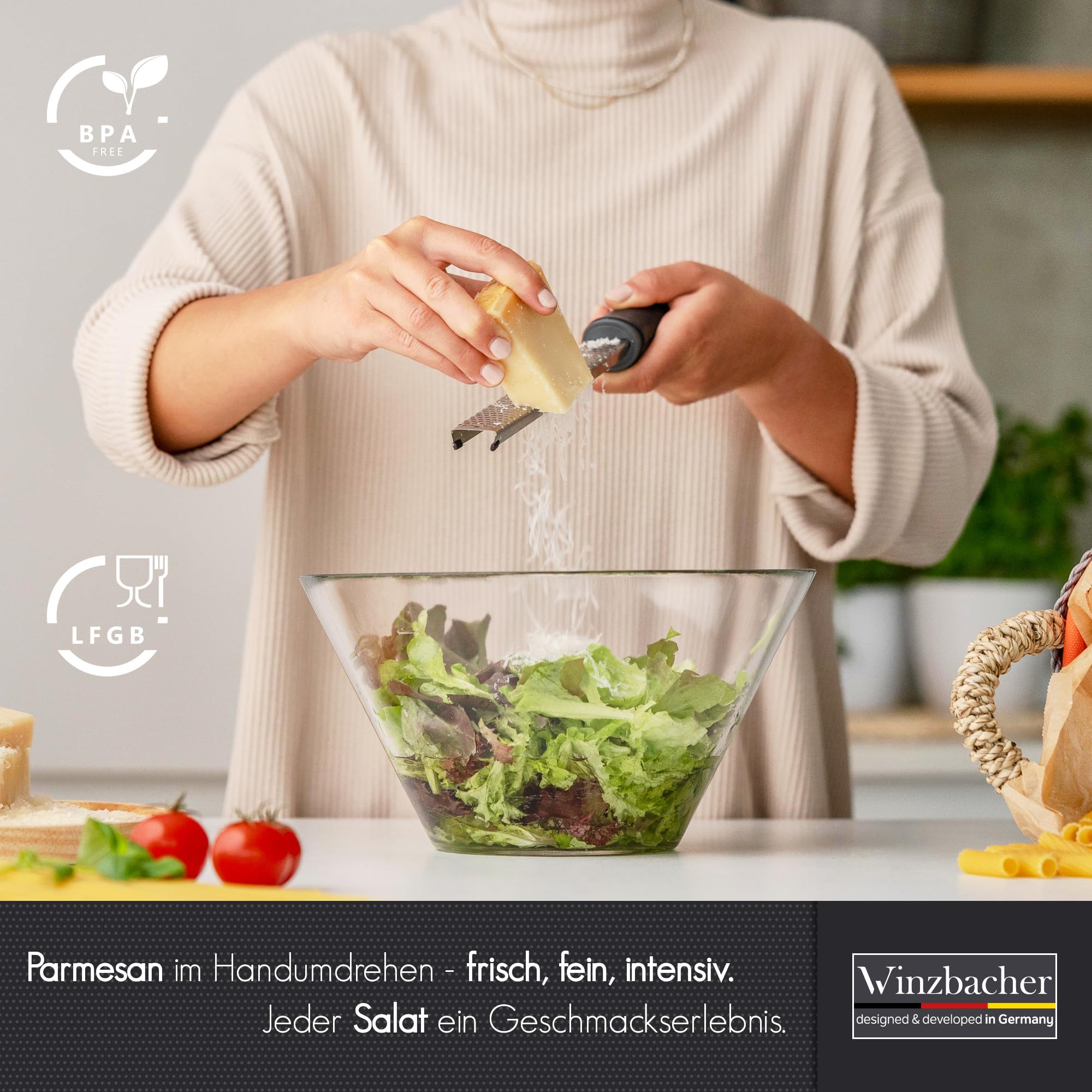 Winzbacher - Premium Zester Reibe I Parmesanreibe, Zitronenreibe, Muskatnuss Reibe, Ingwerreibe u.v.m. I rasiermesserscharfe Edelstahl Klinge I Spülmaschinenfest I inkl. Schụtz & Reinigungsbürste 4