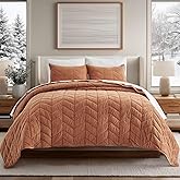 EVERGRACE 3 Pieces Luxurious Queen Velvet Quilts, Ultra Soft Lightweight Velvet Comforter Set, Matelasse Oversized Bedspread Coverlet for All Season with 2 Shams, Burnt Orange, 92"x96"