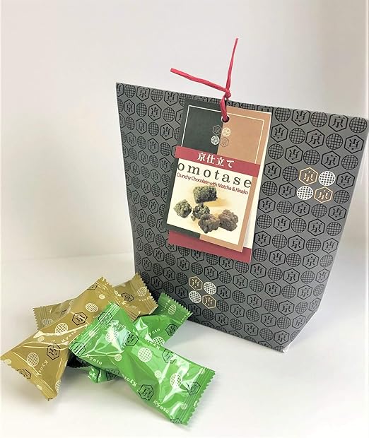 Amazon Omotase 京都限定 抹茶 きなこ あずきクランチ 各6個ずつ 合計12個入 Omotase チョコレート菓子 通販