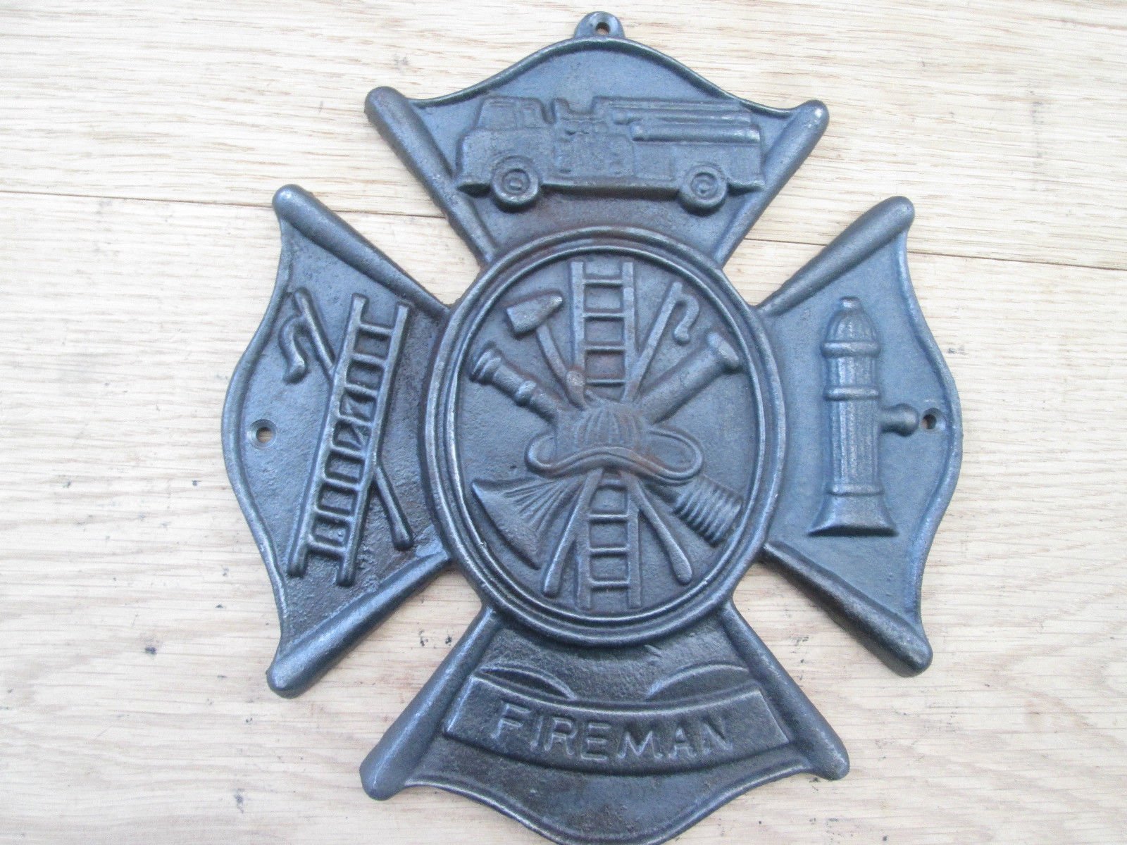 IRONMONGERY WORLD® CAST Iron Antique Style Fireman Emblem Sign Plaque Wall Mounted FIRE Fighter
