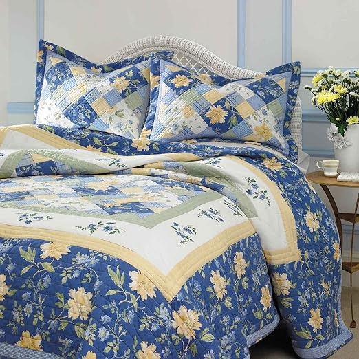 Amazon Com Laura Ashley Emilie Pieced Cotton Quilt Set Twin