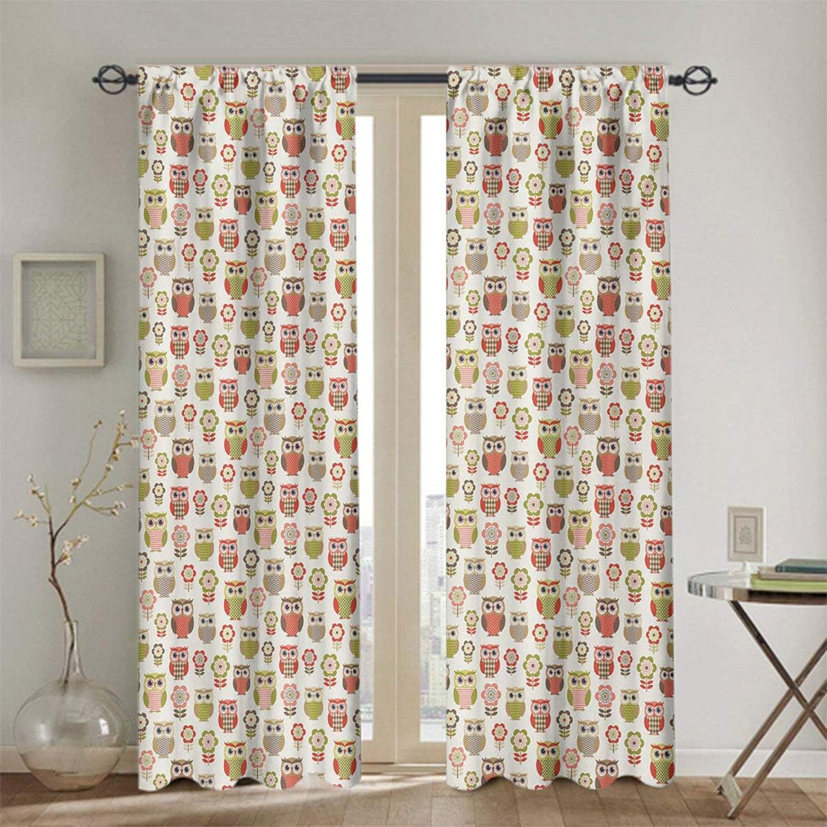 Cortina de búhos extra larga ornamentada con diferentes patrones de