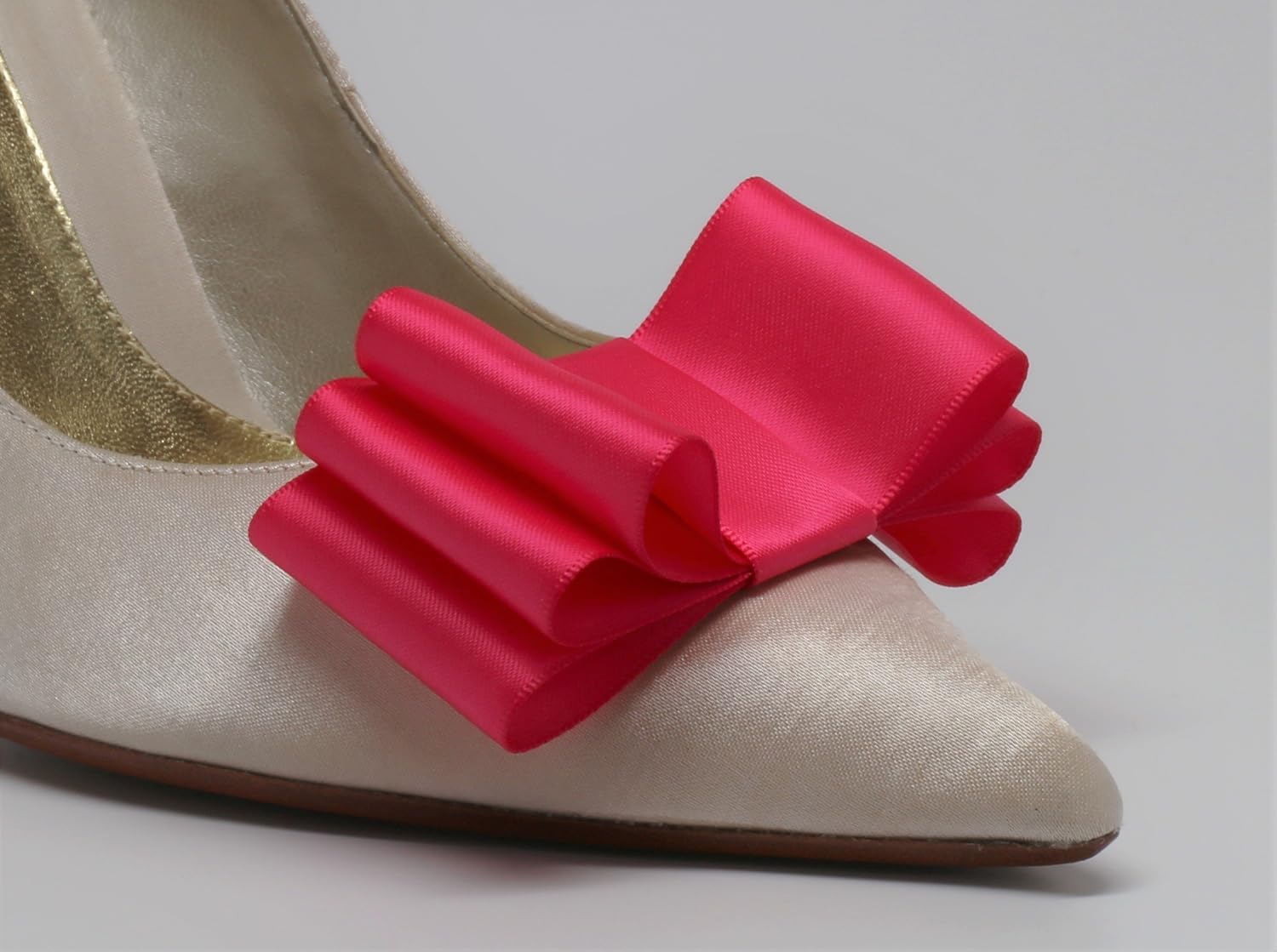 pink bow shoes