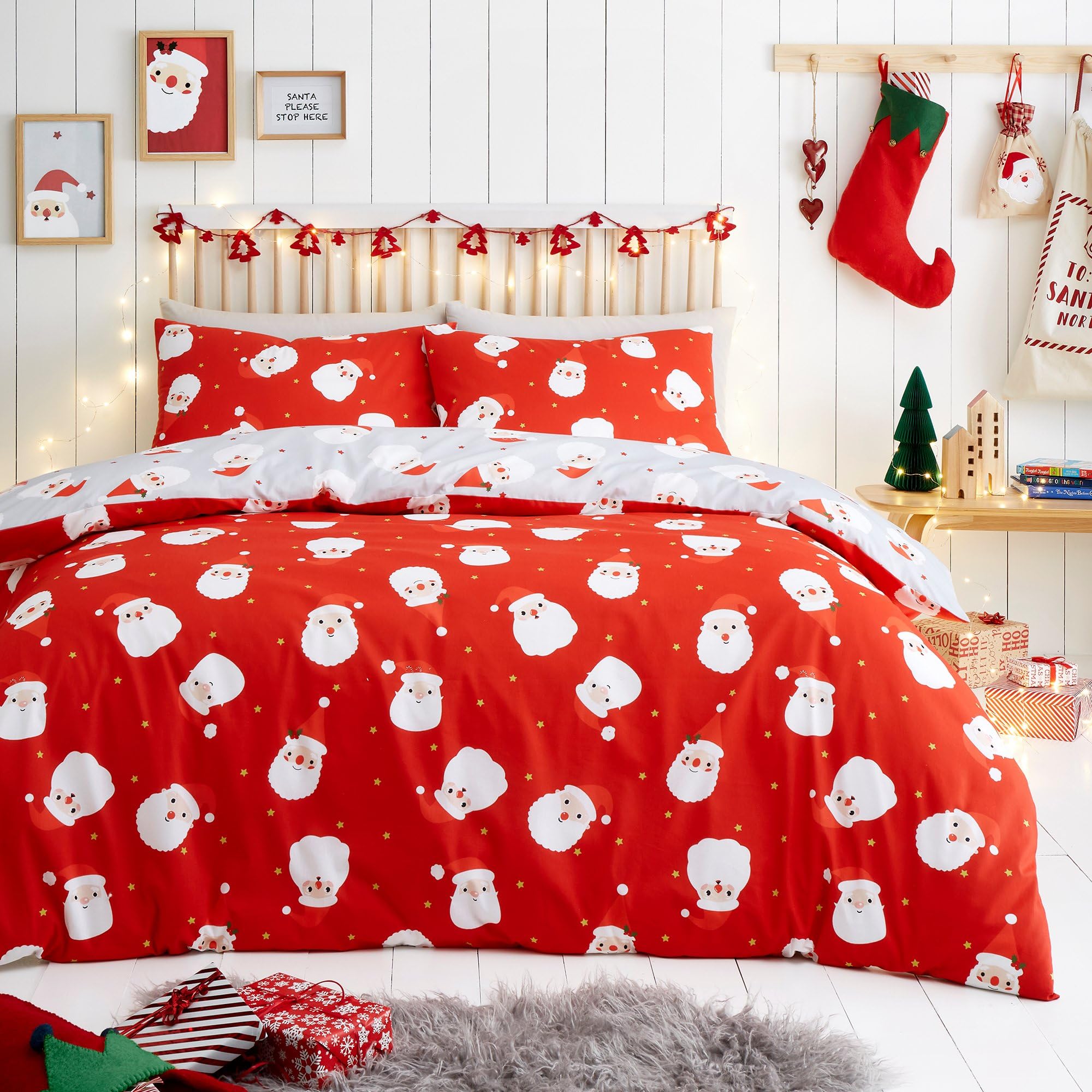 Fusion Happy Santa Claus Duvet Cover Set – Double Size (200 x 200cm) – Reversible Red Christmas Bedding – Father Christmas Quilt Cover with 2 Pillowcases – Easy Care Festive Bedroom Decor — image 1