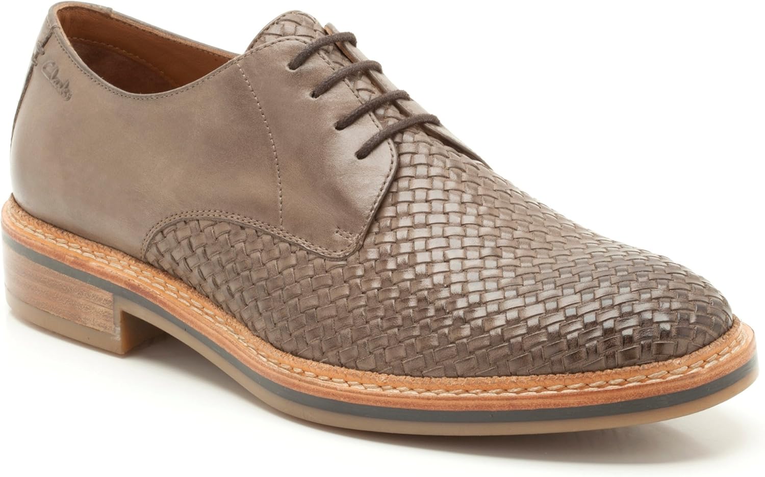 clarks shoes grimsby