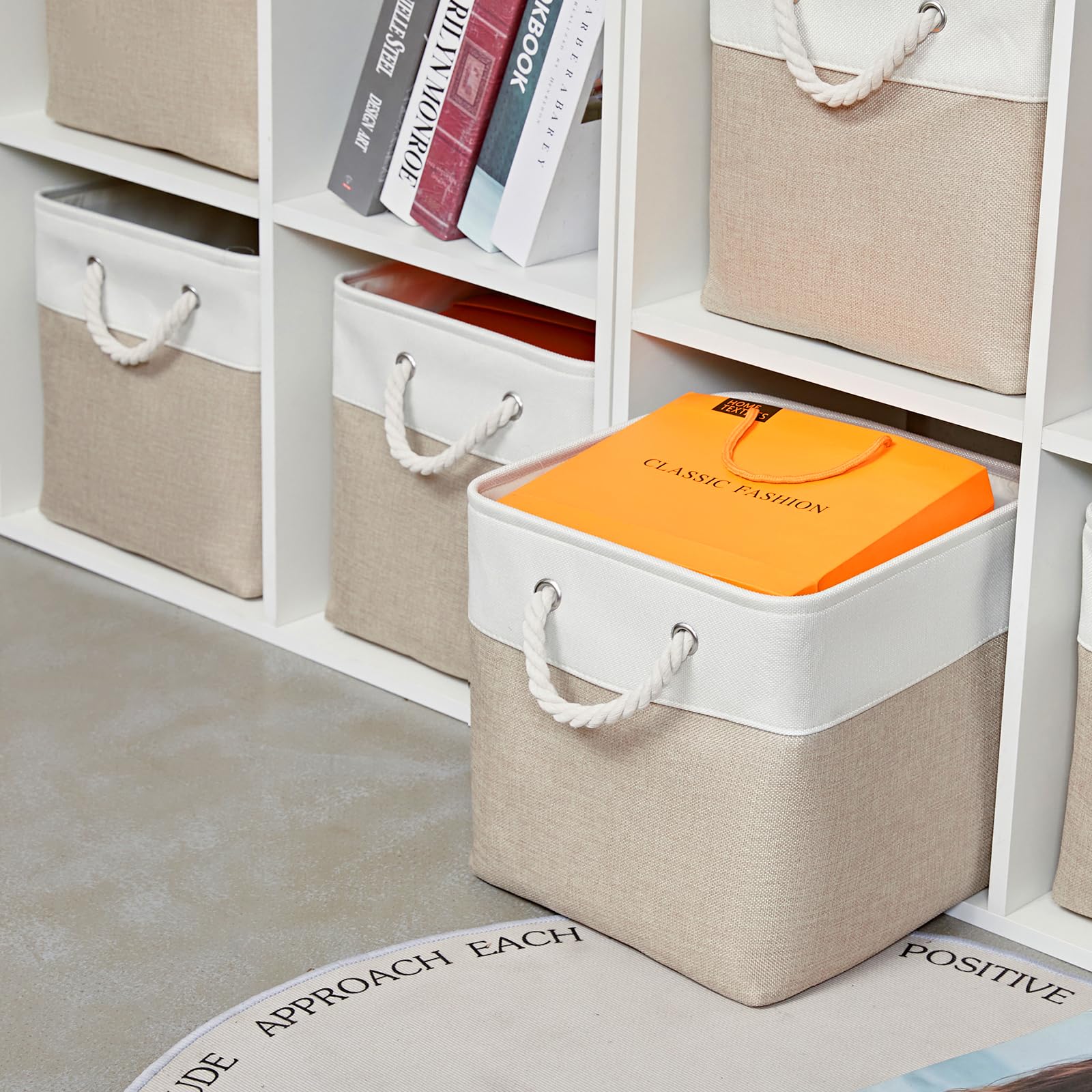 ICEMOR 30.5 x30.5cm Cube Aufbewahrungsbehälter, 6 Pack große Stoff Aufbewahrungsbehälter mit Seilen, faltbare Aufbewahrungswürfel für Haus, Kleiderschrank, Kleidung, Spielzeug Organizer (Weiß & Beige) 3