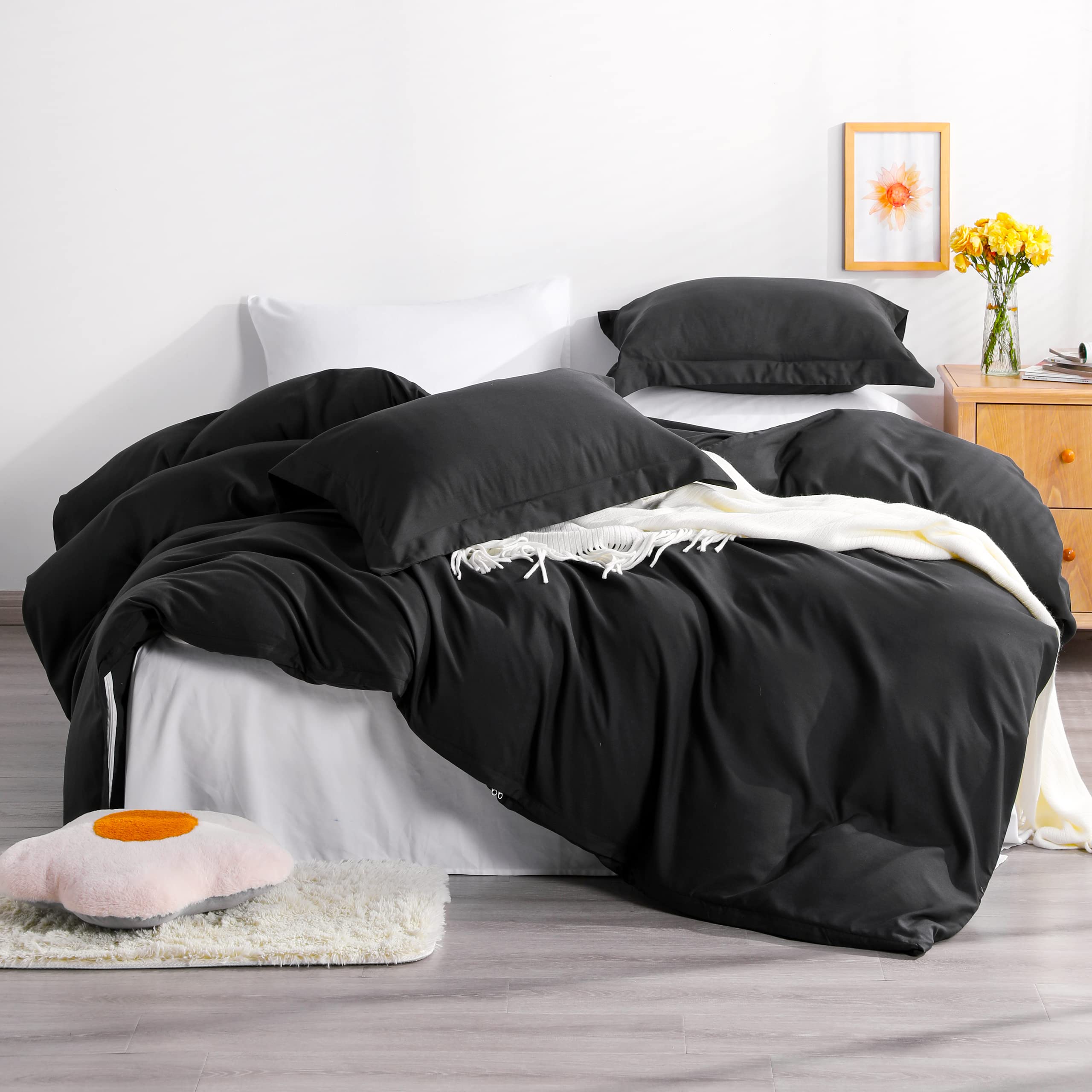 NTBAY 3 Pieces 100% Brushed Microfiber Super King Duvet Cover Set, Super Soft Black Bedding Set, Solid Color Zippered Comforter Cover With Ties and 2 Oxford Pillowcases