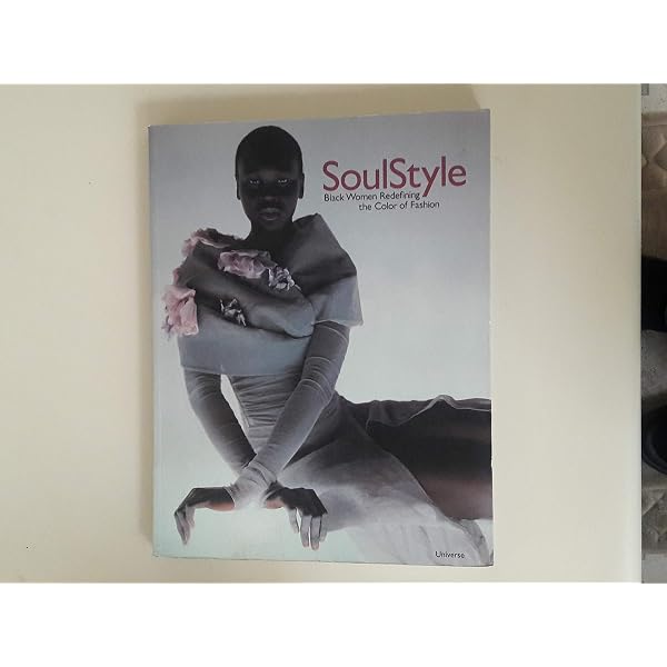 本 Body & Soul: The Black Male Book ペーパーバック