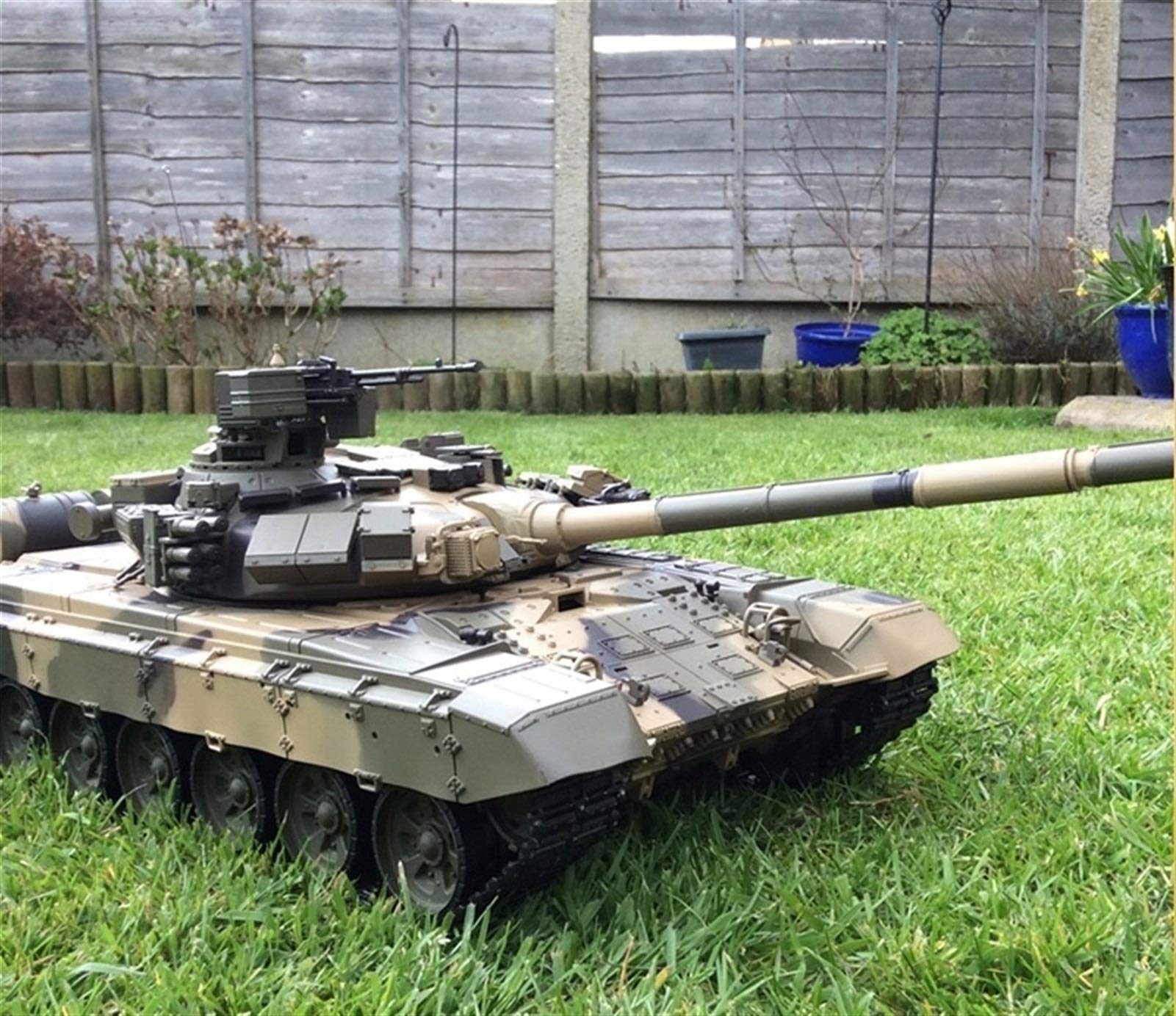CLNAONG Remote Control Car, 1:16 Metal Enhanced Version 2.4g Remote Control Tank Tank Russian Main B