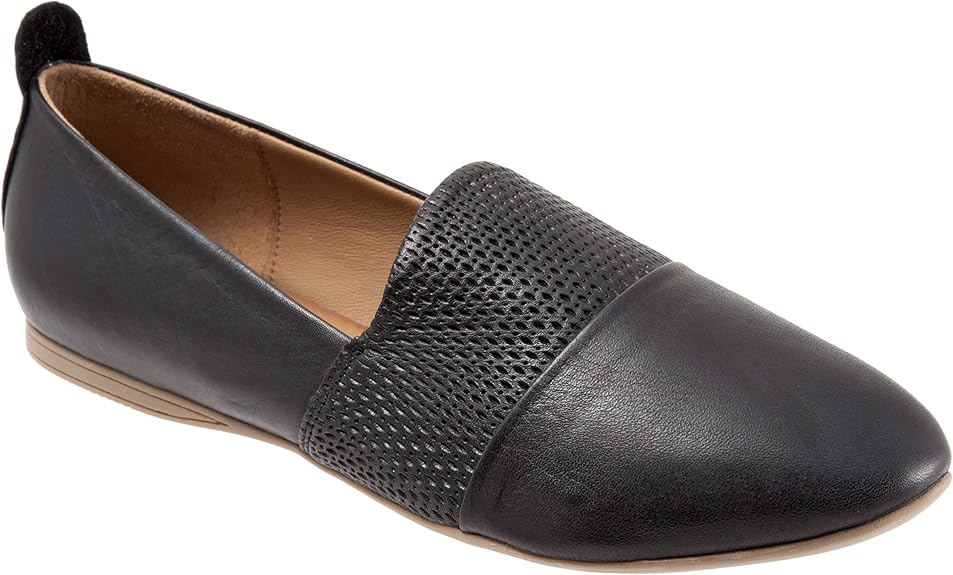 Bueno Women's"Katy" Pointed Toe FlatBlack40 EU (9.510