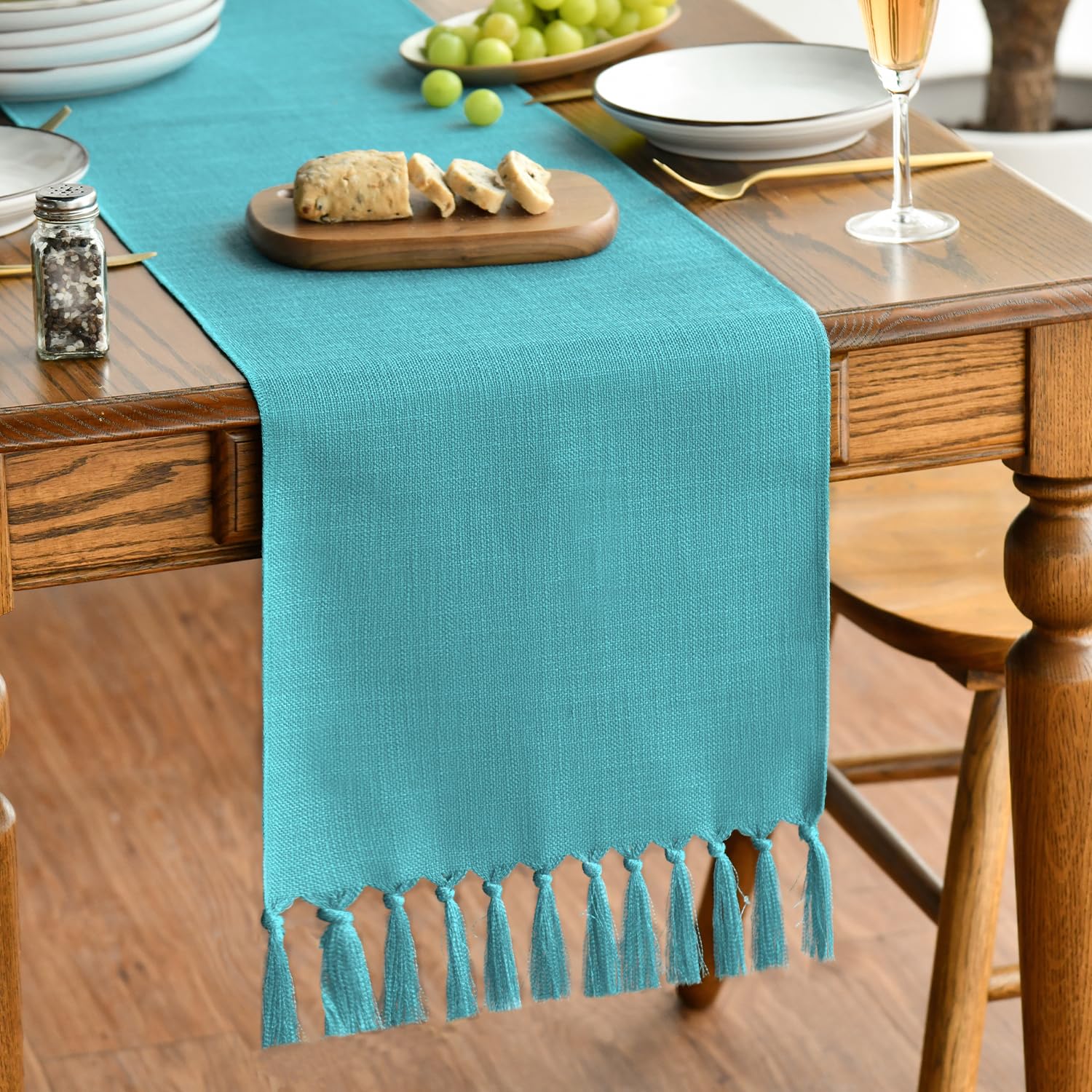Artoid Mode Teal Boho Rural Rustic Farmhouse Tassel Table Runner, 33x143 cm Spring Kitchen Dining Table Decoration Wedding Holiday Party Decor