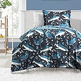 dream FACTORY Kids 5-Piece Complete Set Easy-Wash Super Soft Microfiber Comforter Bedding, Twin, Blue Sharks