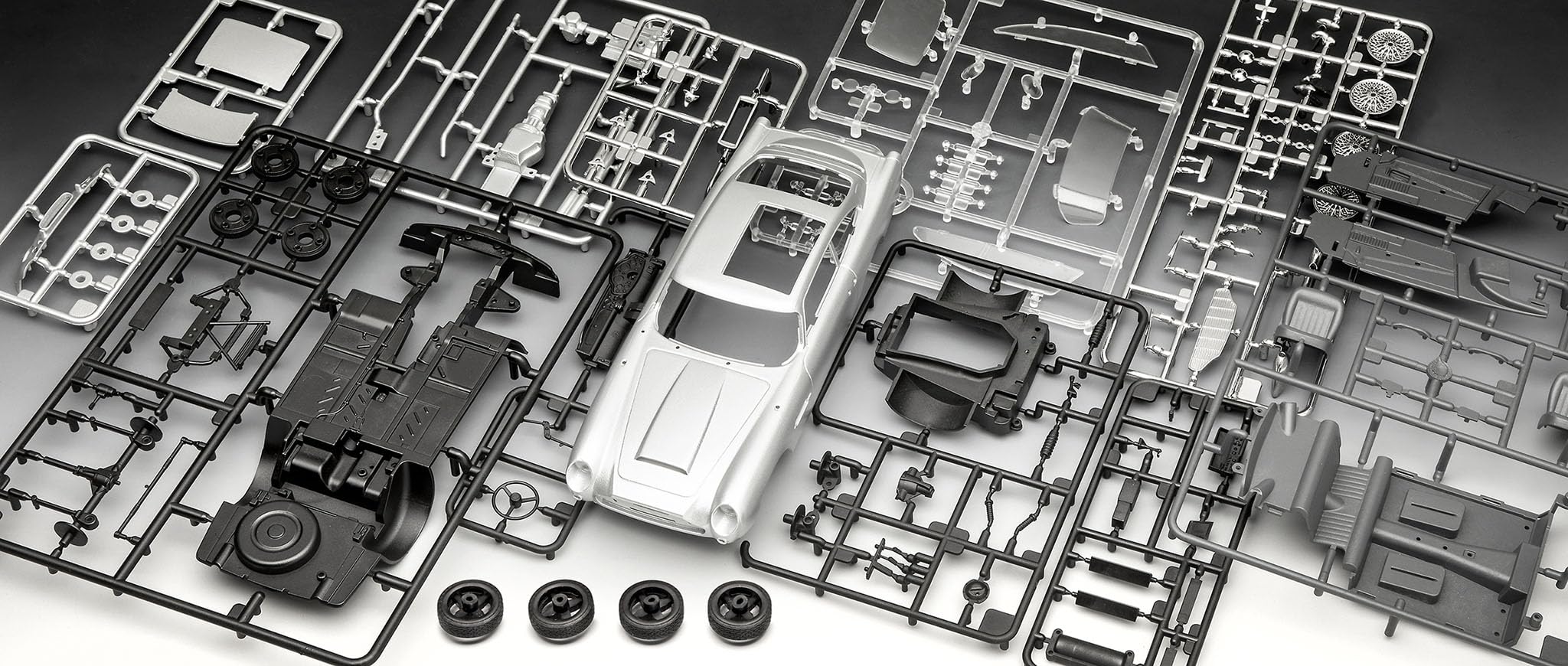 Revell Modellbau James Bond Aston Martin DB5 Click System 5