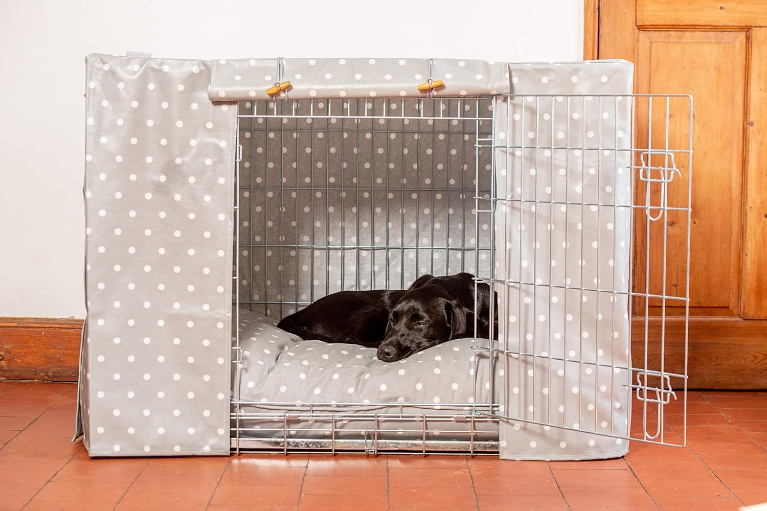 lords and labradors crate