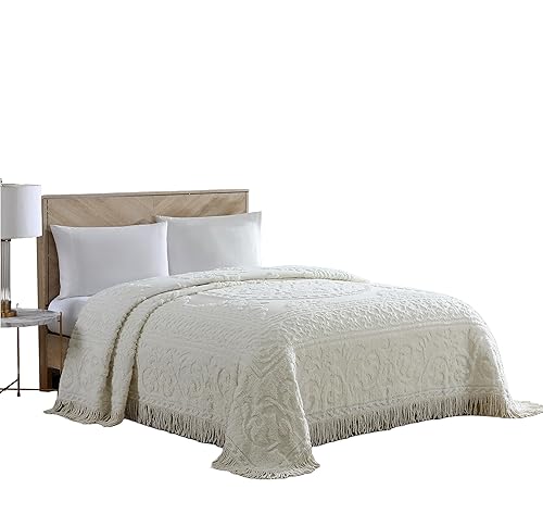 Beatrice Home Fashions Medallion Chenille Bedspread, Full, Ivory