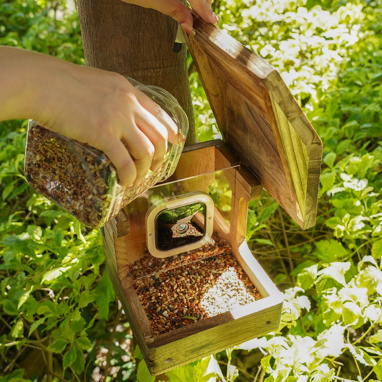 iTODOS Bird Feeder Camera Case Compatible with Blink Outdoor Camera (XT4/XT3/XT2/XT),Watch Birds On Your Phone,Natural Wooden Handcraft Close to Nature,Gift for Bird Lover-(Camera NOT Included)