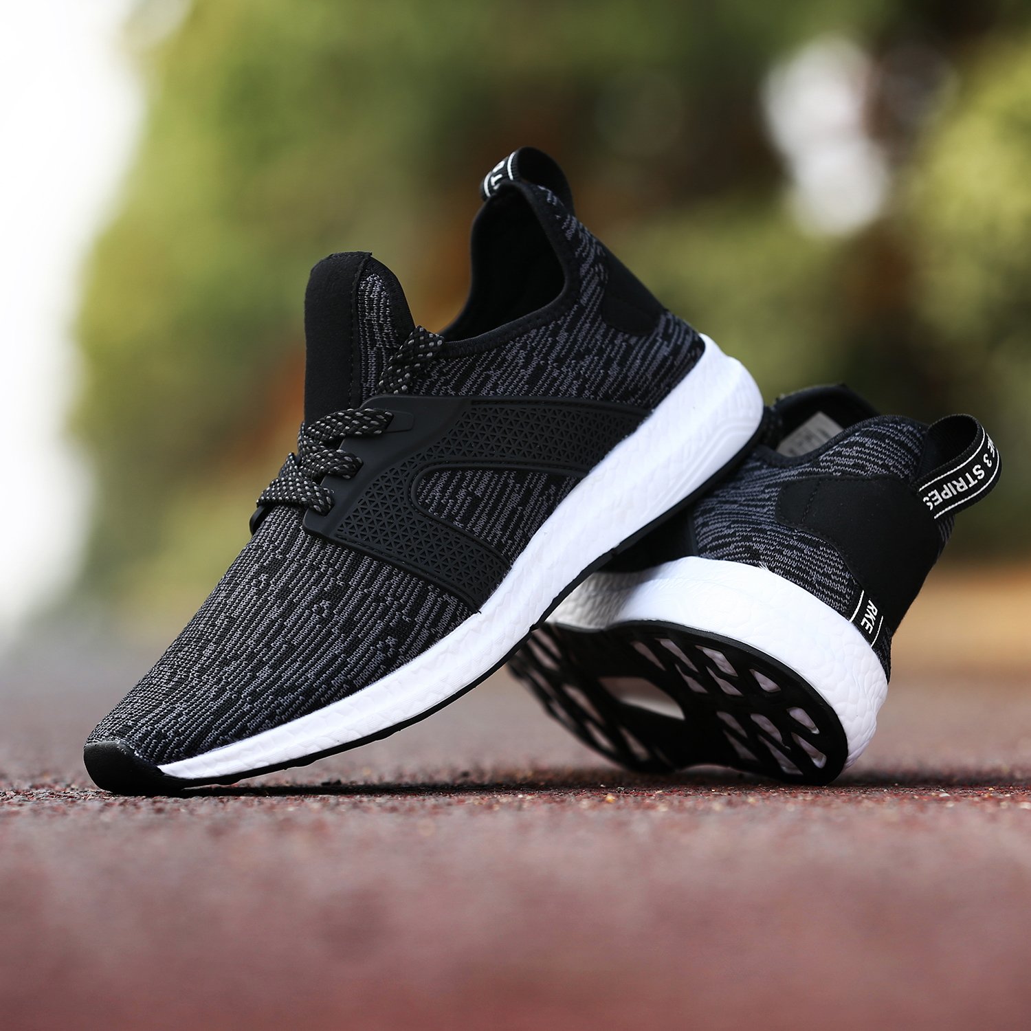 UNMK FUN Men\'s Fashion Sneakers Casual Athletic Ultra Lightweight Soft Sole Running Walking Shoes (8, Black)