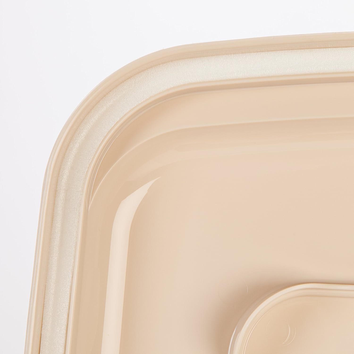 Pet Supplies : IRIS Premium Airtight Pet Food Storage Container, 42-Pounds, Almond : Pet Food Storage Products : 