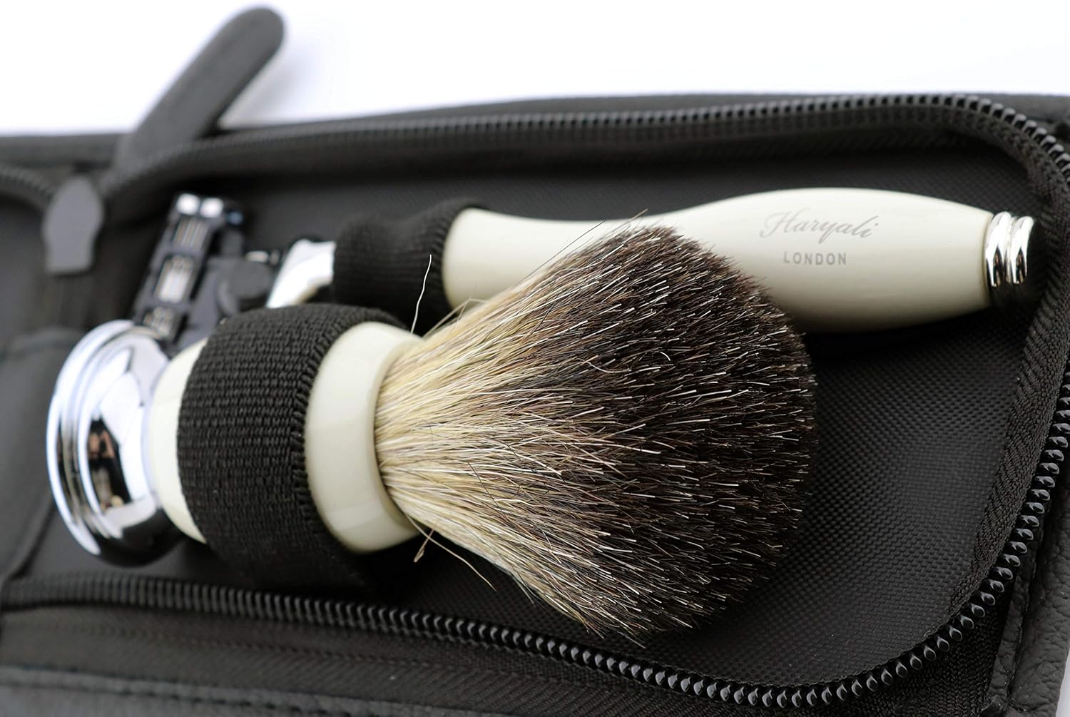 Men shaving shave kit badger hair shaving brush & Triple Edge Cartridge designer razor MENS CHRISTMAS XMAS GIFT WITH TRAVEL SHAVING CASE - Image 4
