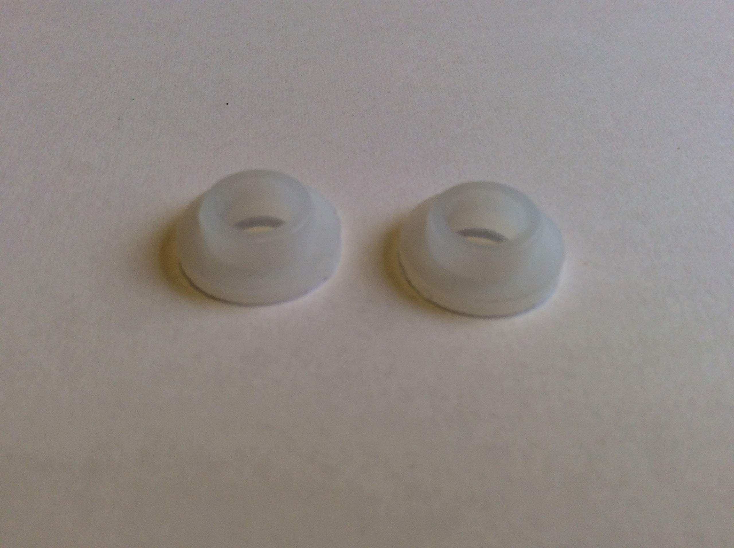Pair of Rangemaster door hinge bushes P081192