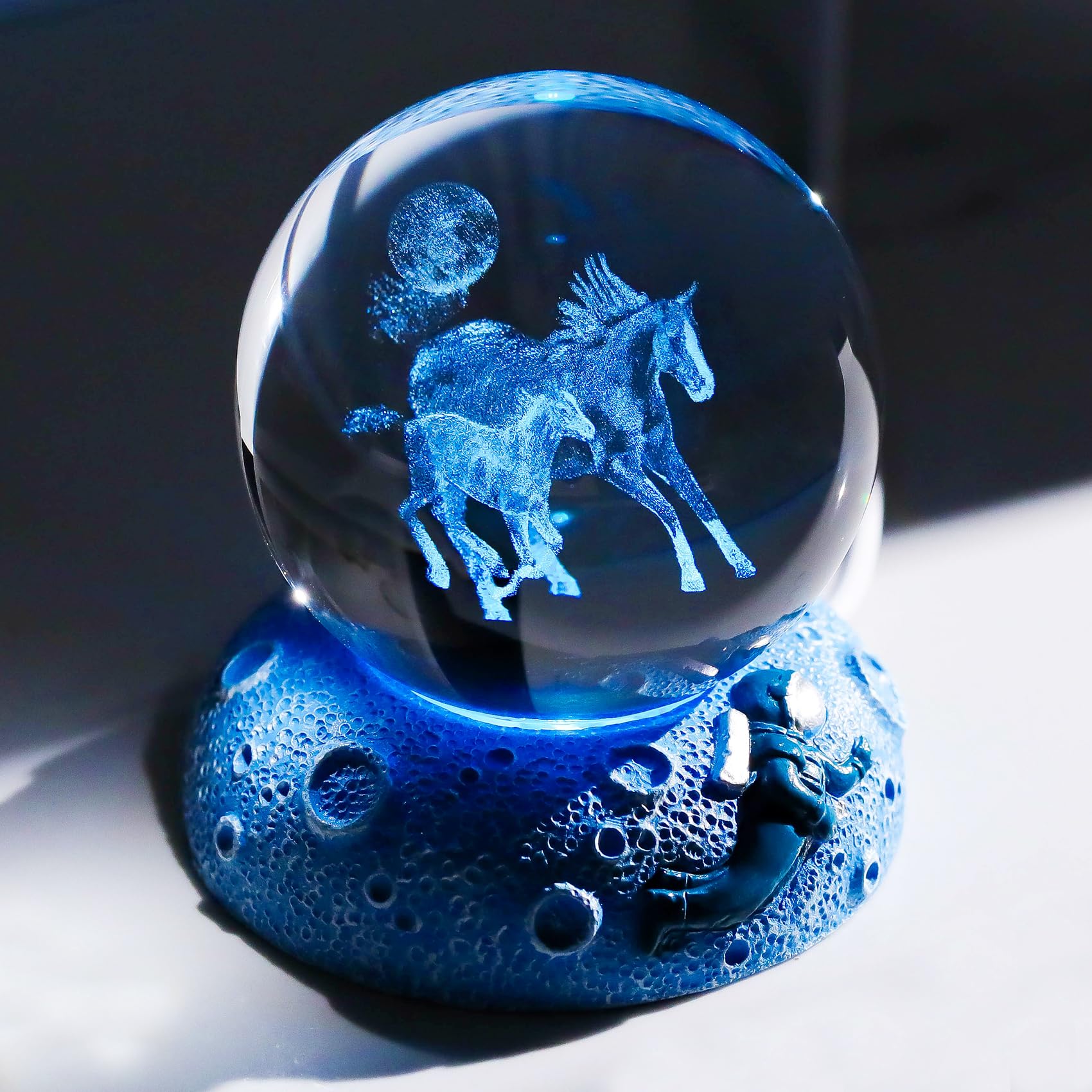 Movdyka Crystal 3D Horses 2.36in Ball Figurine Gifts for Him Husband, Glass Animal Art for Room with Space Light Base, Keepsakes for Horse Lover Home Ornament Paperweight