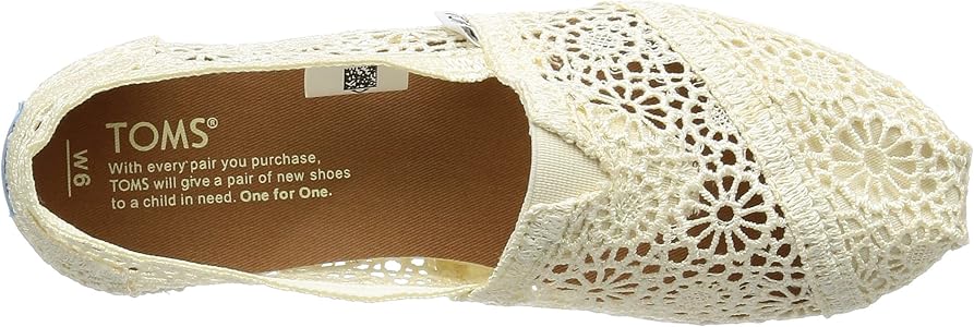 tan crochet toms
