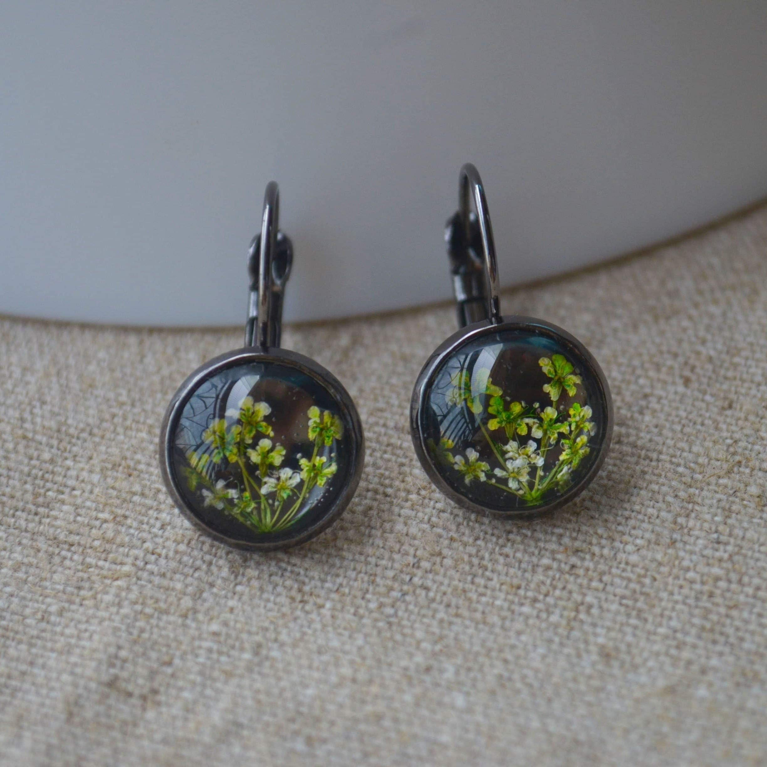 Green Babysbreath Real Flower Glass Black Copper Drop Earrings