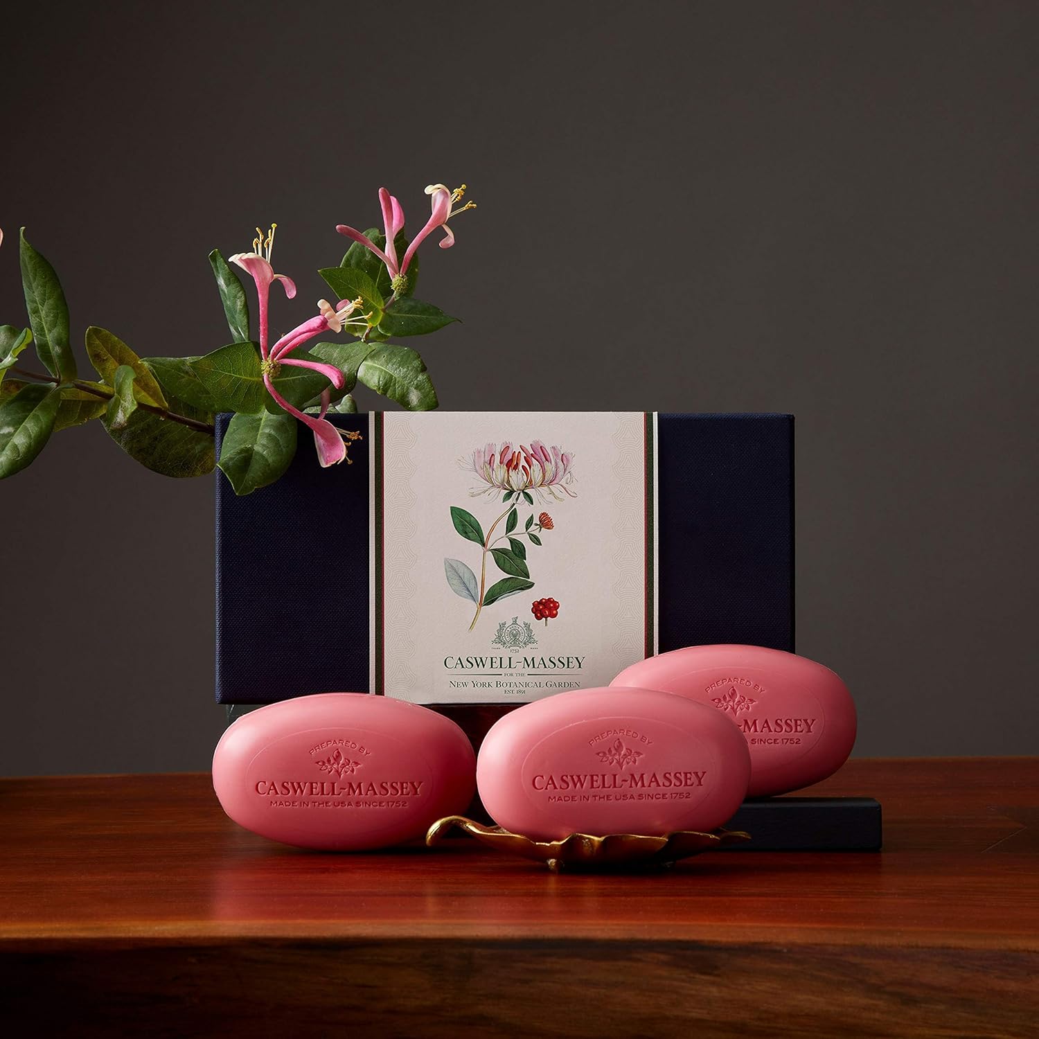 Caswell-Massey Honeysuckle-scented Women's Bar Soap Set - Set of Three Soap Bars, 3.25 oz each Triple Milled Luxury Bath Soap - Made in USA : Beauty