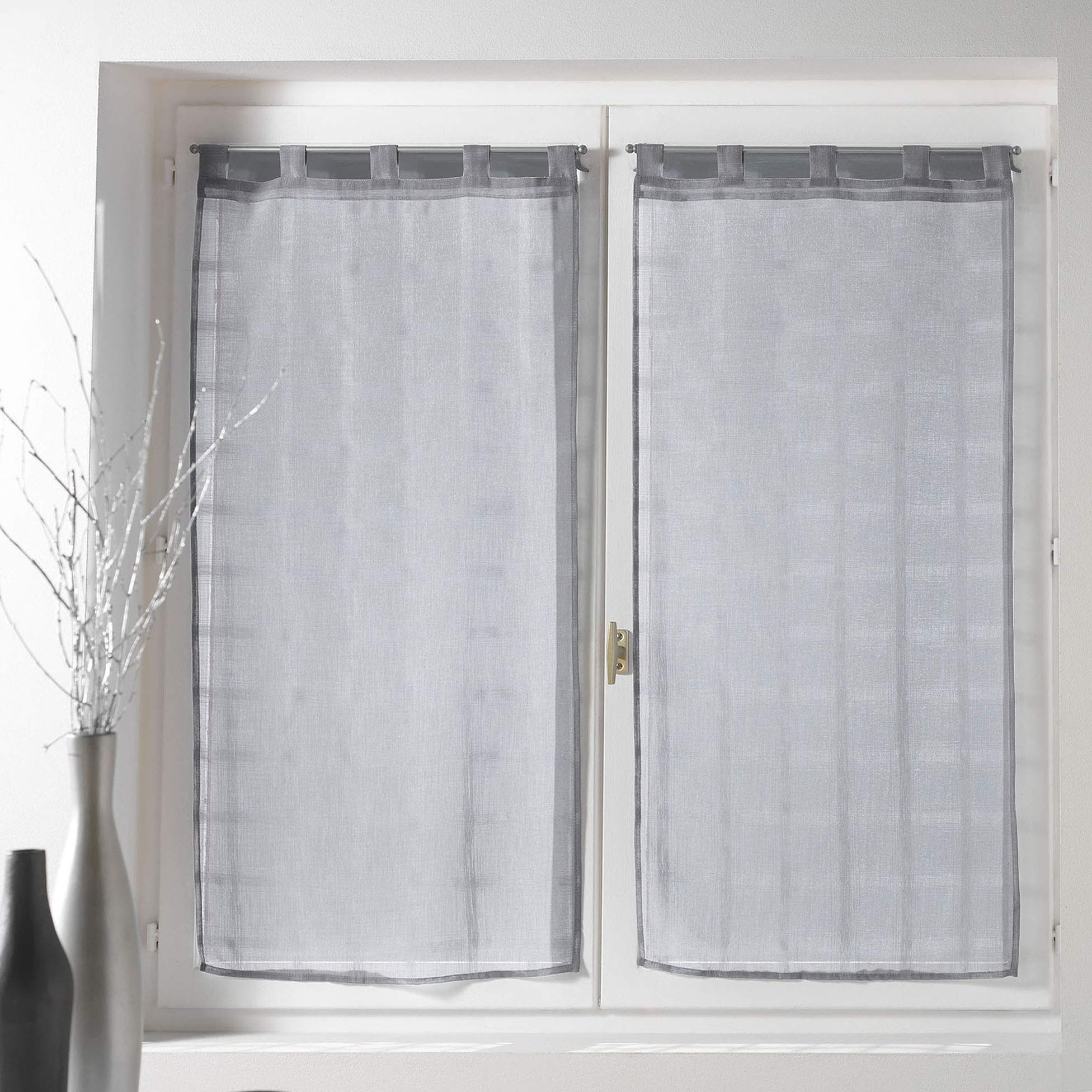 Douceur d'Interieur Voile Sable Candide 2-Net Curtain Droite, Gris