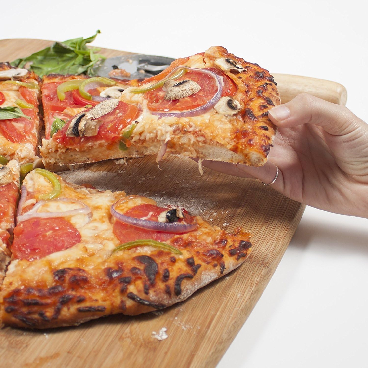 The Ultimate Pizza Stone for Oven & Grill. 16 inch Round Baking Stone with Exclusive ThermaShock Protection & Core Convection Tech for the Perfect Crispy Crust on Pizzas & Bread. No-Spill Stopper: Kitchen & Dining