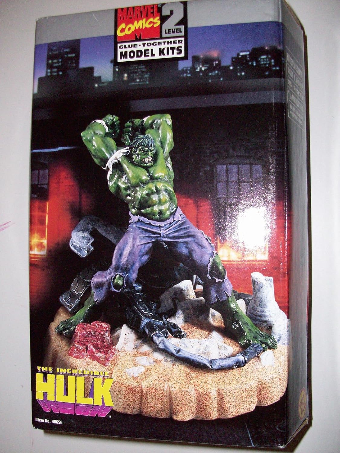 Buy Marvel Comics Incredible Hulk LVL 2 Plastic Model Kit Online at Low
