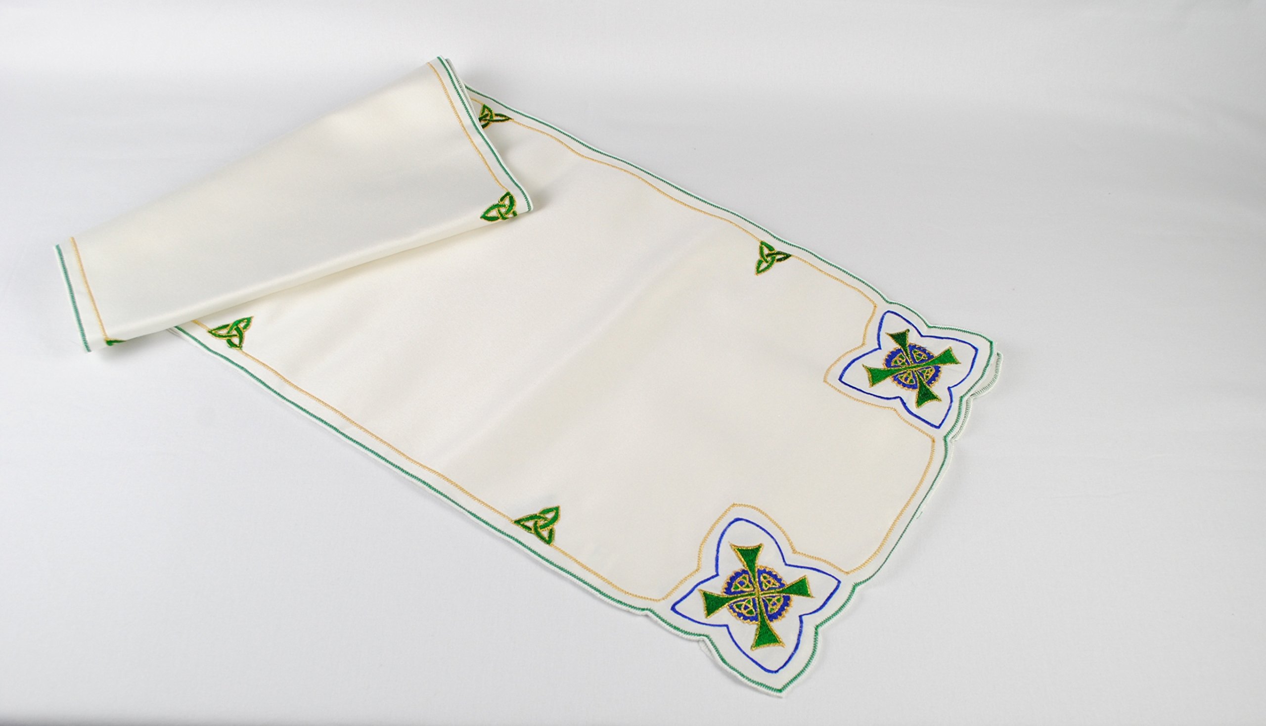 Table Runner in a Celtic Cross Design. Beautifully embroidered table linen designed by Beverley Gallagher, to grace your dining table at Christmas, Hogmanay, St Patrick’s Day, Mother’s Day, Easter, Thanksgiving, or to dress the tables at weddings, anniversaries, engagement parties, hand fastings, civil partnership ceremonies, birthdays and other events and special celebrations. FREE SHIPPING!