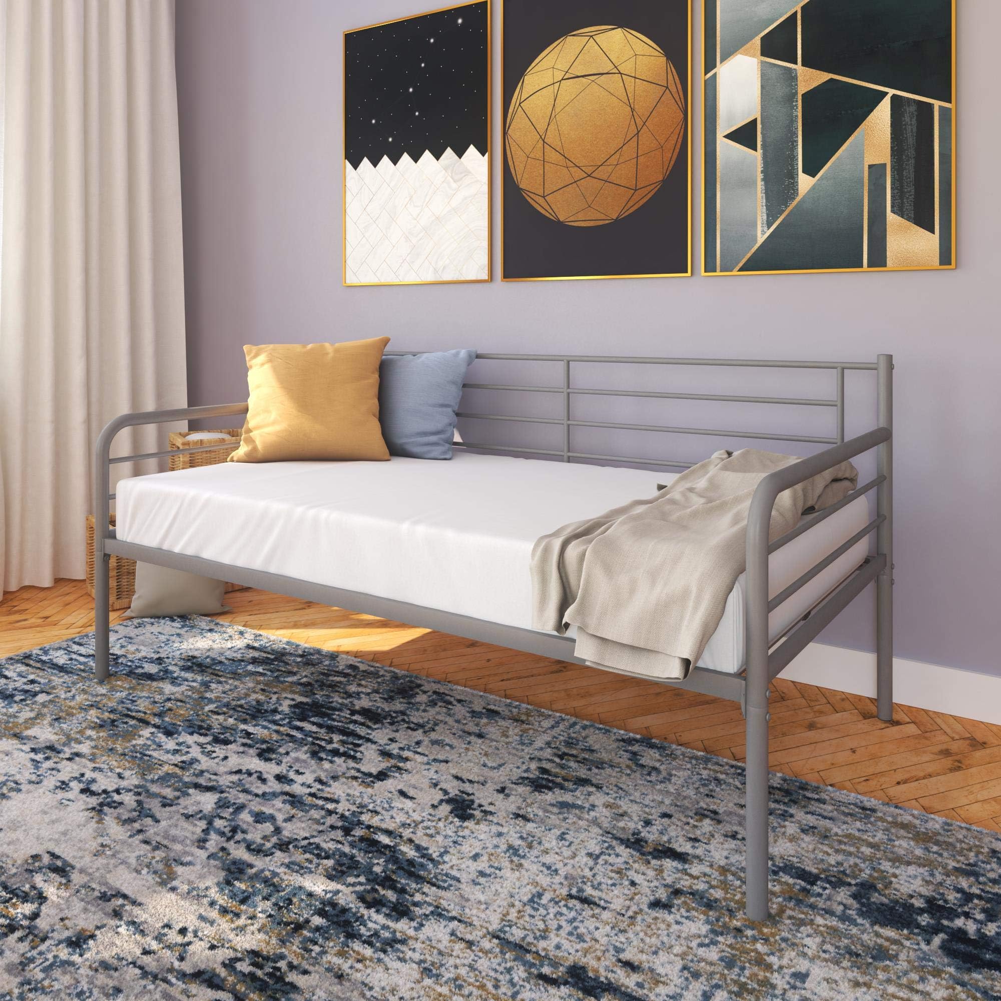 REALROOMS Kason Metal Daybed, Twin Bed Frame, Silver