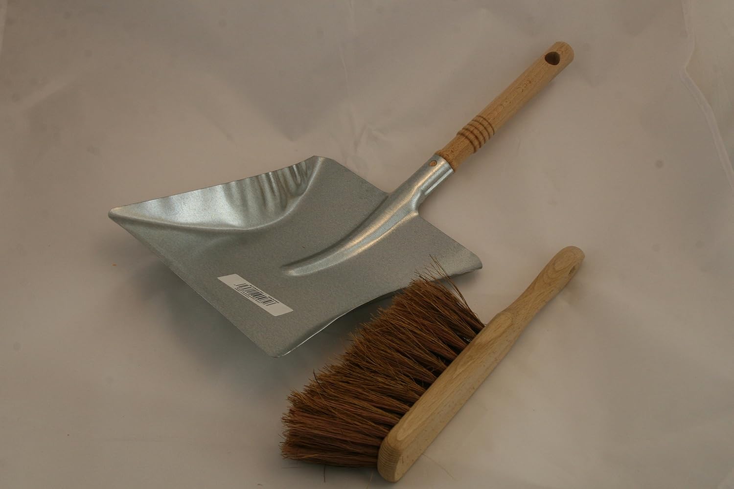 Pulizia Domestica Precisione Scopa E Paletta Mini Per Pulizia - Set Desktop In Legno E Metallo 15.5x10.4cm Paletta E Scopa Piccola