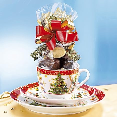 Weihnachtsgedeck 3 Teilig Gefullt Mit 100 G Pralinen Amazon De Kuche Haushalt