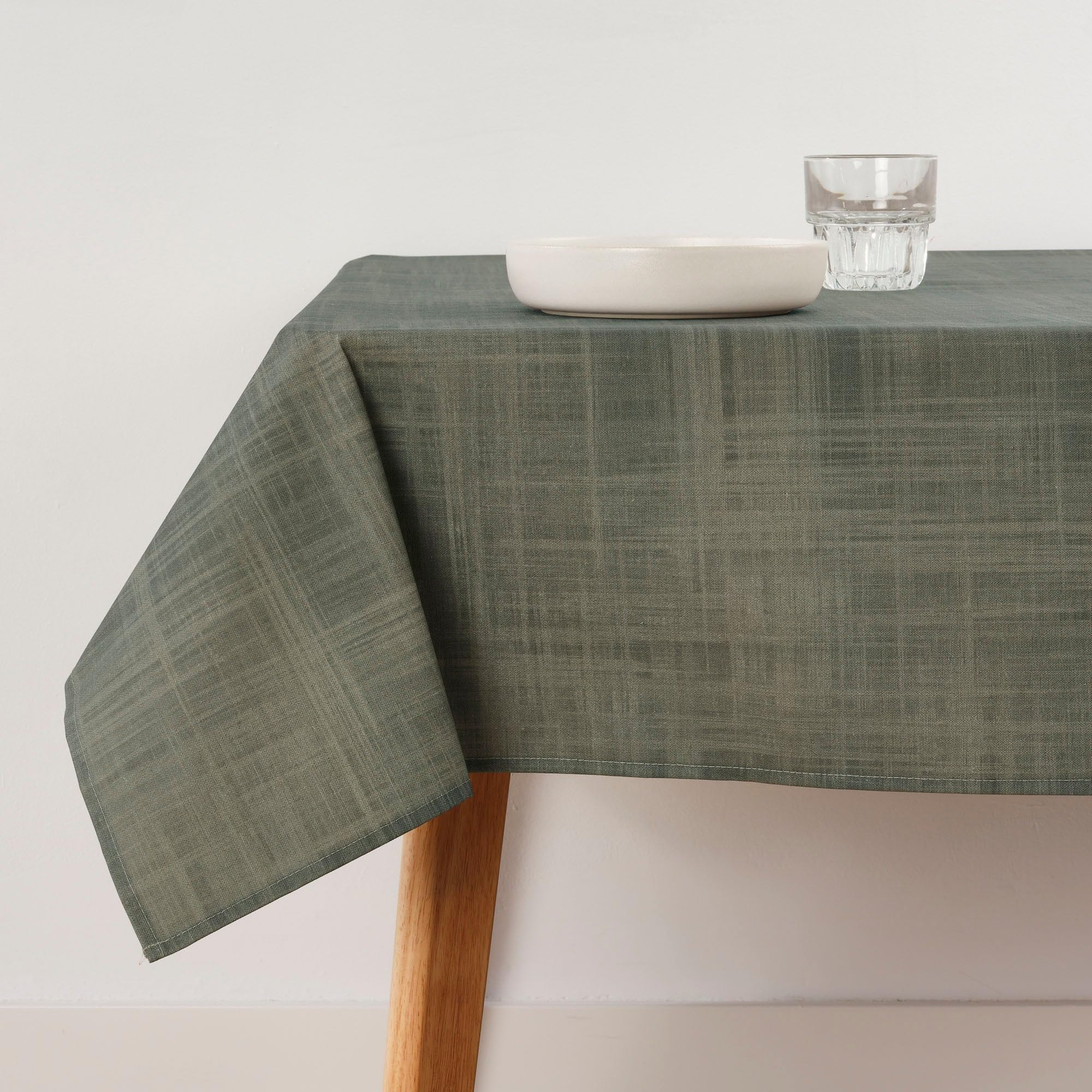 BELUM | Stain Resistant Tablecloth Size 200 x 140 cm - Extra Soft Touch Taupe Colour - 100% Organic Cotton - Made in Spain - Plain Model
