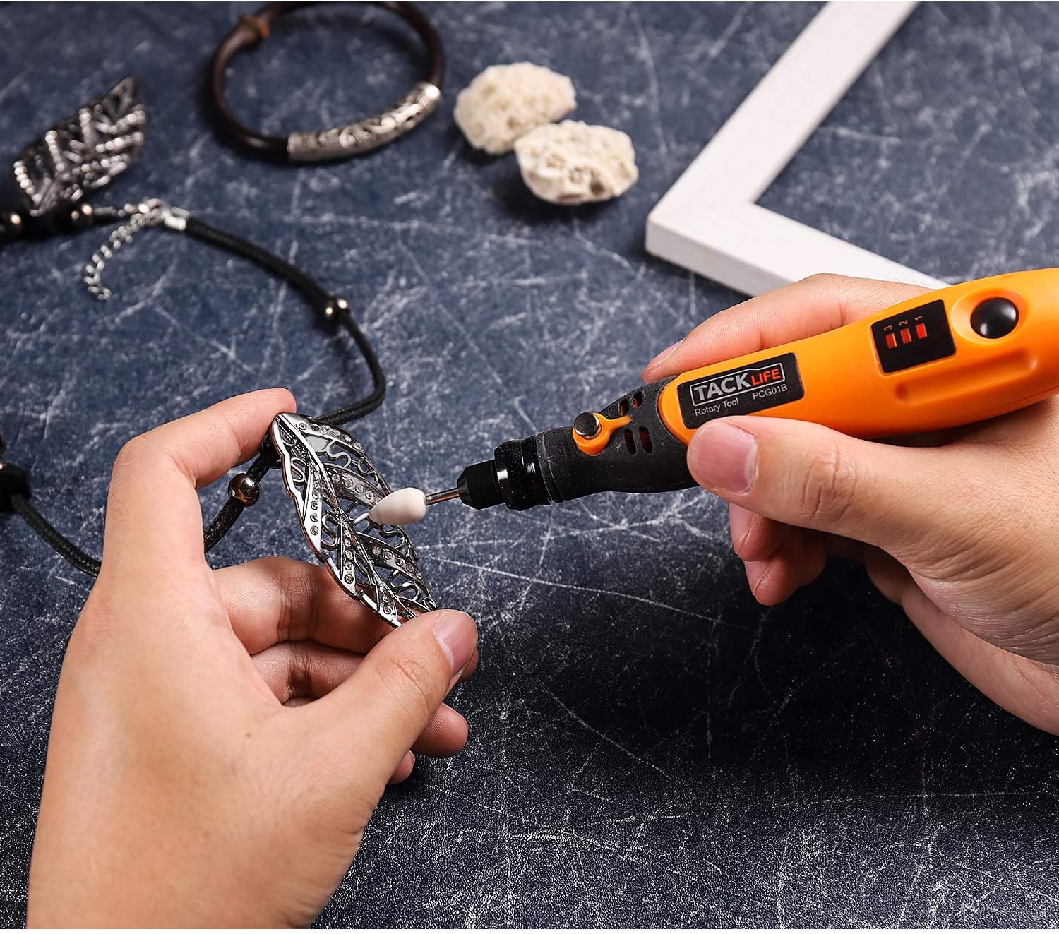 TACKLIFE Cordless Rotary Tool 3.7V Lion ThreeSpeed with 31Piece