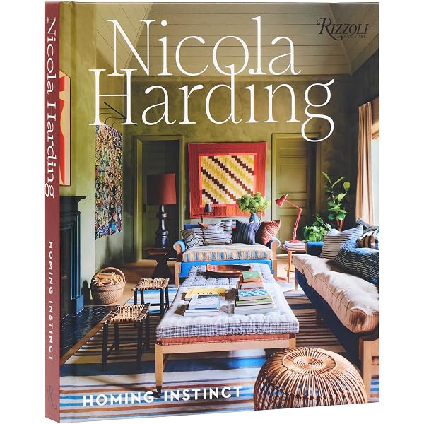 Amazon.com: Distinctly American: Houses and Interiors by Hendricks