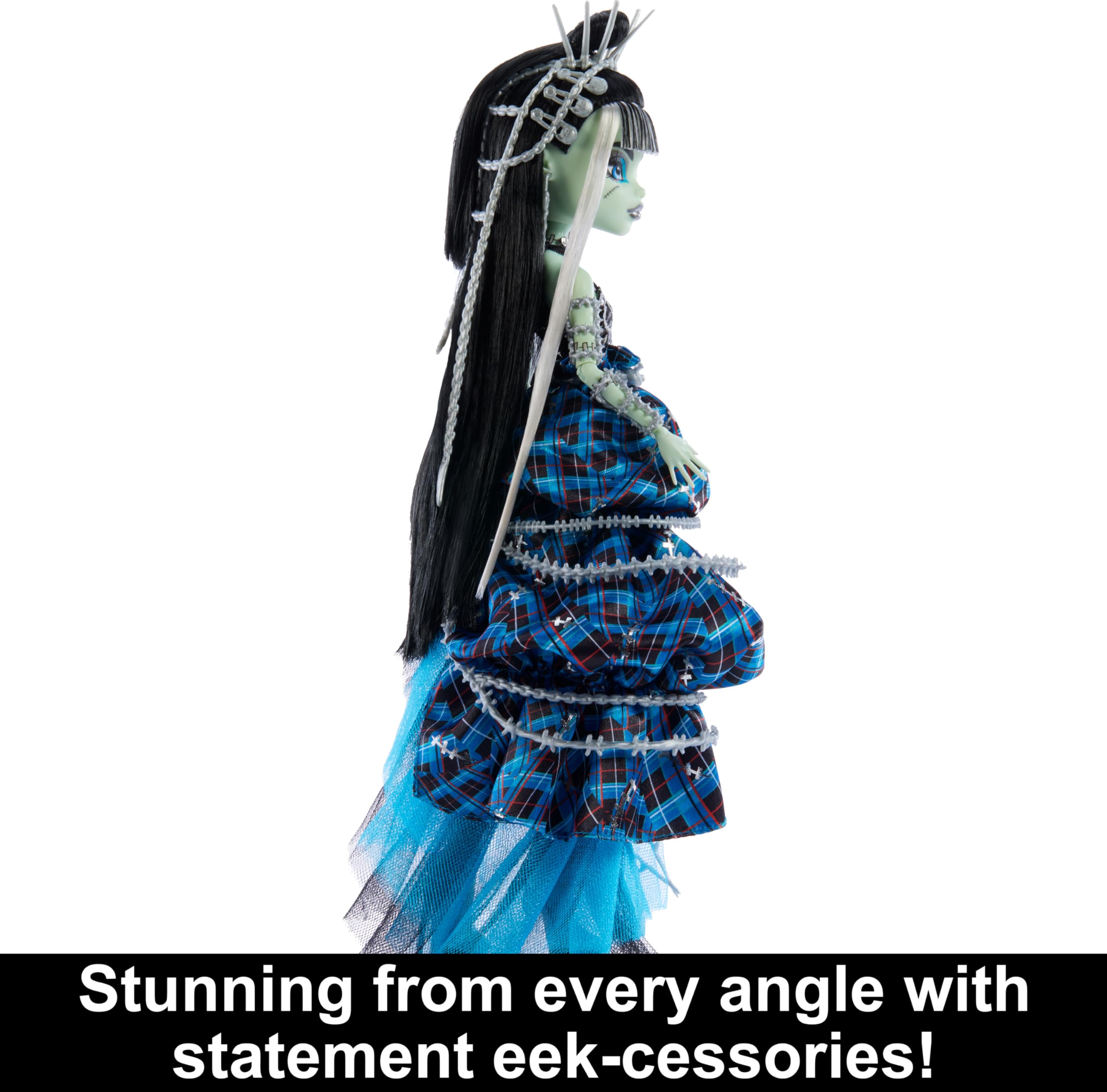 Monster High Frankie Stein Doll with Original Sculpt, Stitched in Style Collector Doll with Deconstructed Gown and Sewing-Inspired Accessories