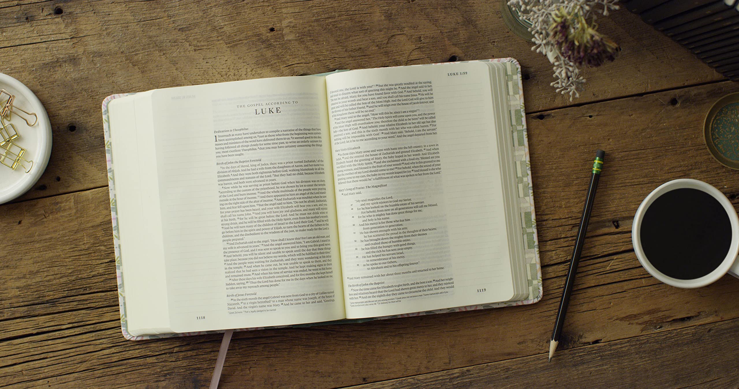 ESV Single Column Journaling Bible, Artist Series (Cloth over Board, Lulie Wallace, Penelope): Holy Bible, English Standard Version