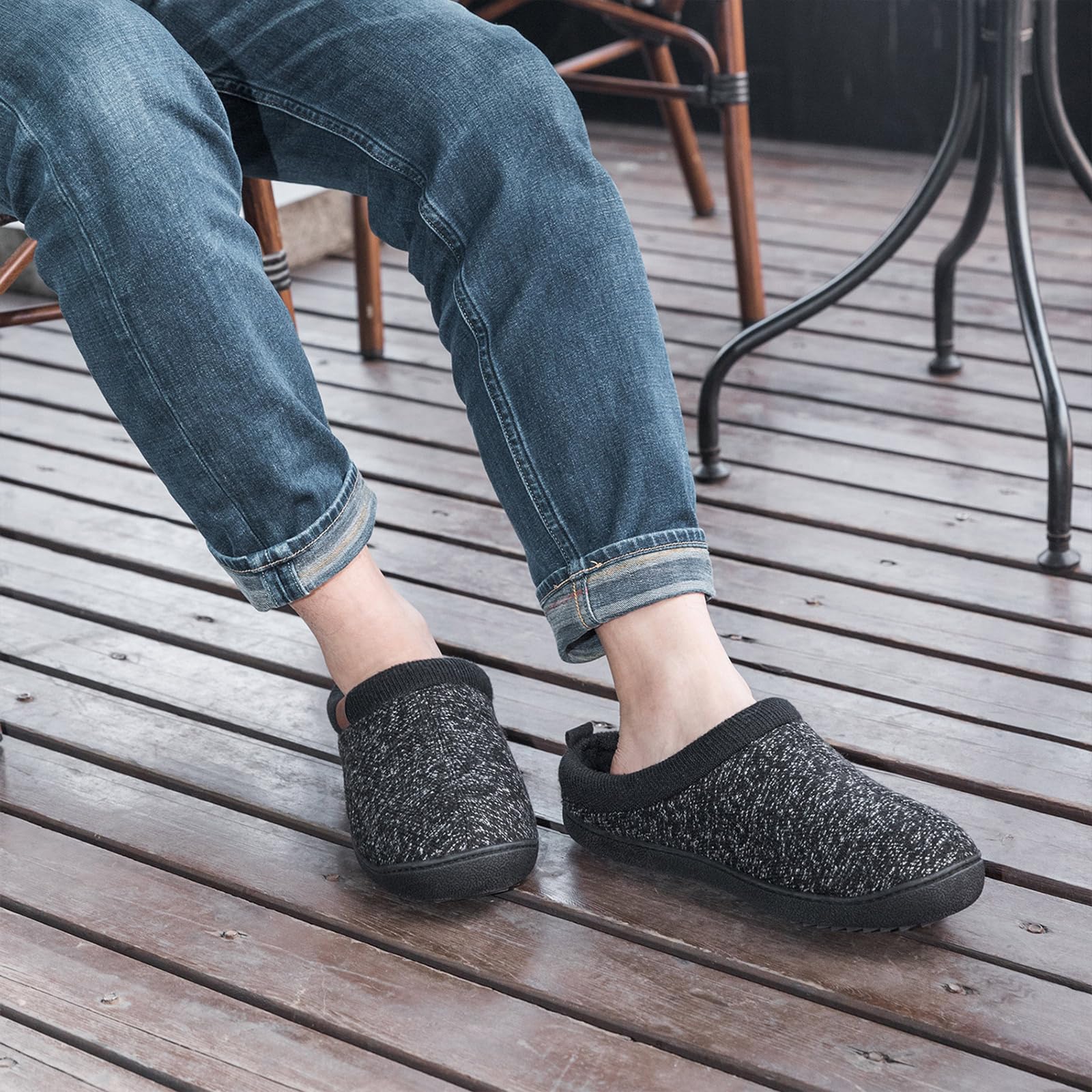 MERRIMAC Men's Slip on Slippers Comfy Memory Foam Non Slip Indoor House Shoes