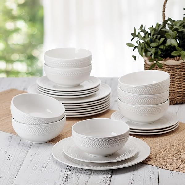 PFALTZGRAFF JOSEPHINE 24 PIECE DINNERWARE SET, SERVICE FOR 8, WHITE