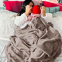 Bedsure GentleSoft Fleece Throw Blanket for Couch